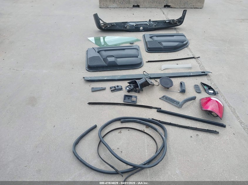 2017 RAM 1500 TRADESMAN  4X2 5'7 BOX - 1C6RR6KG5HS825162