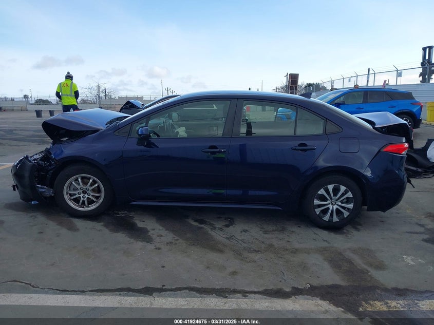 2021 TOYOTA COROLLA VIN: JTDEAMDE1MJ029331