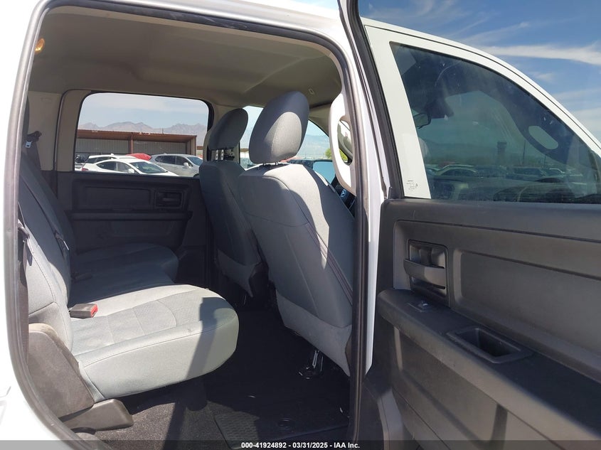2019 RAM 1500 CLASSIC VIN: 1C6RR7KT5KS742762