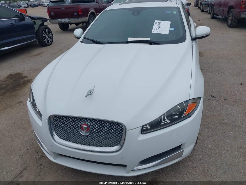 2014 JAGUAR XF VIN: SAJWJ0EF3E8U10192