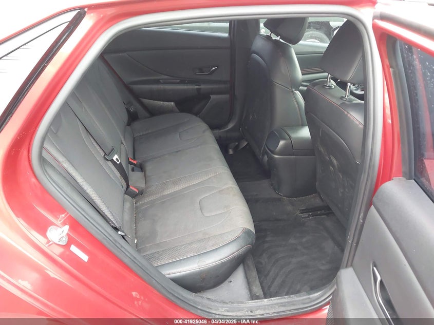 2022 HYUNDAI ELANTRA VIN: KMHLR4AF9NU231861