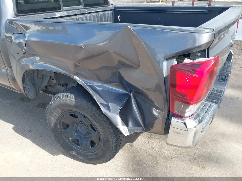 2019 TOYOTA TACOMA DOUBLE CAB/SR/SR5 - 5TFAX5GN5KX162926