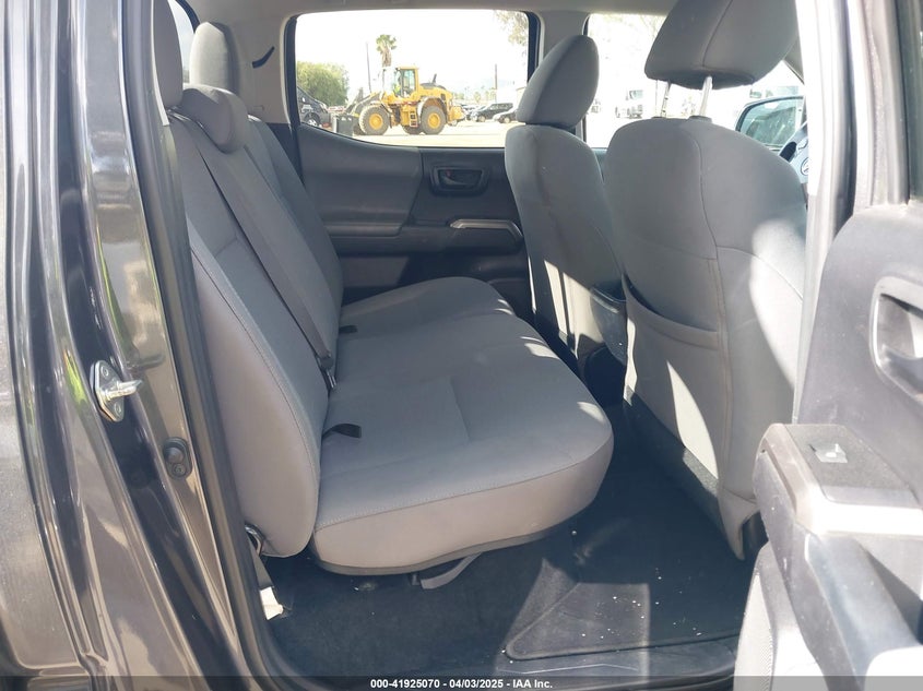 2019 TOYOTA TACOMA DOUBLE CAB/SR/SR5 - 5TFAX5GN5KX162926