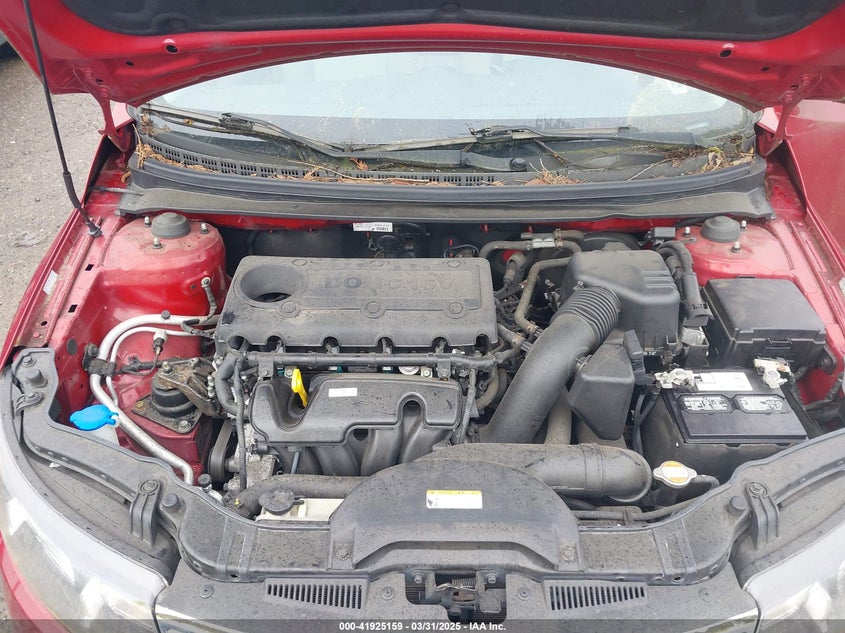 2011 KIA FORTE VIN: KNAFU4A24B5452963