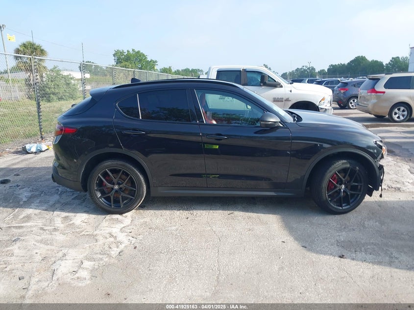 VIN ZASPAKBN6K7C46780 2019 ALFA ROMEO STELVIO TI SPORT AWD