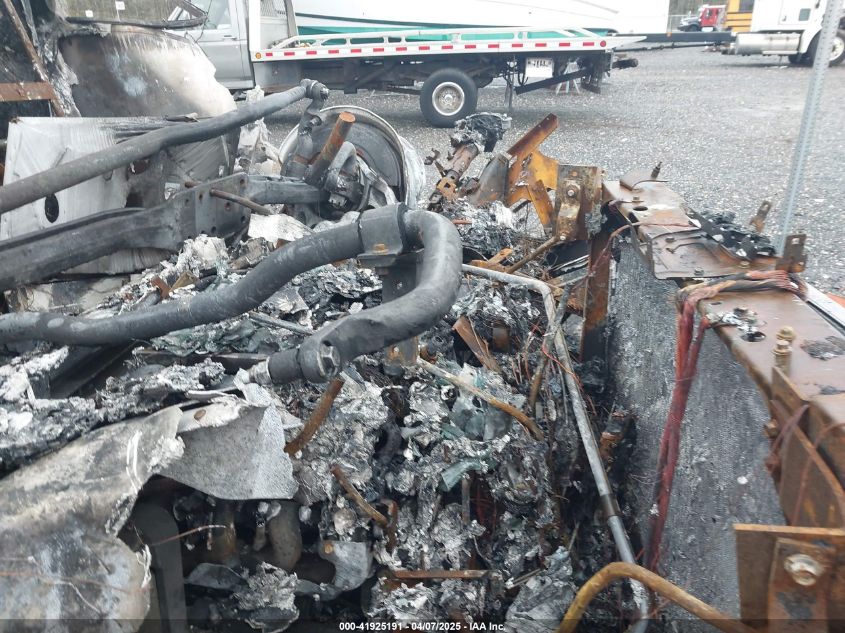 2022 Ford F-59 Commercial Stripped VIN: 1F65F5KN0N0A21676 Lot: 41925191