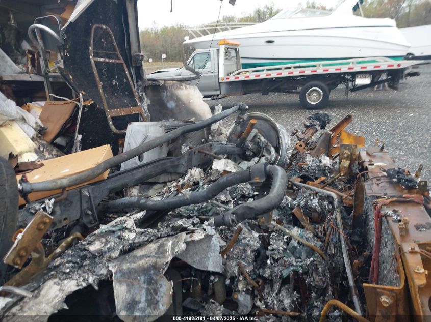 2022 Ford F-59 Commercial Stripped VIN: 1F65F5KN0N0A21676 Lot: 41925191