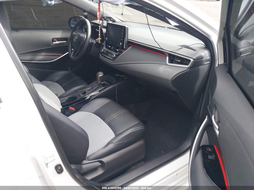 2022 TOYOTA COROLLA XSE - JTNC4MBE0N3161399