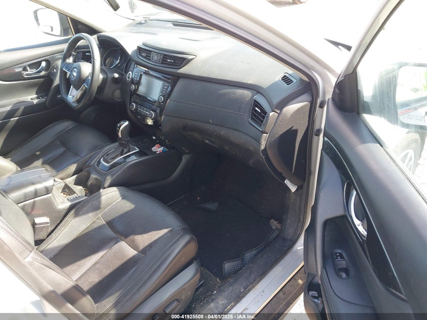 2019 NISSAN ROGUE SL - 5N1AT2MT3KC777684