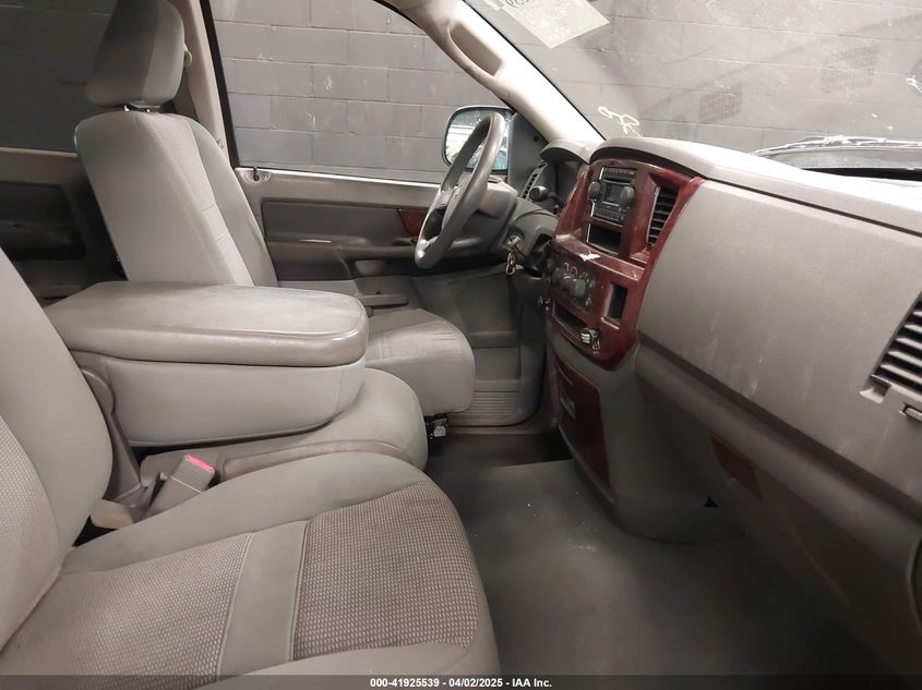 2007 DODGE RAM 1500 VIN: 1D7HU18N77S175119