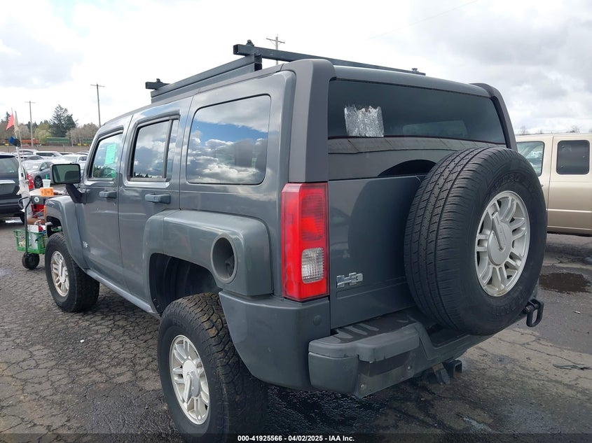 2008 HUMMER H3 SUV VIN: 5GTEN13E688129578