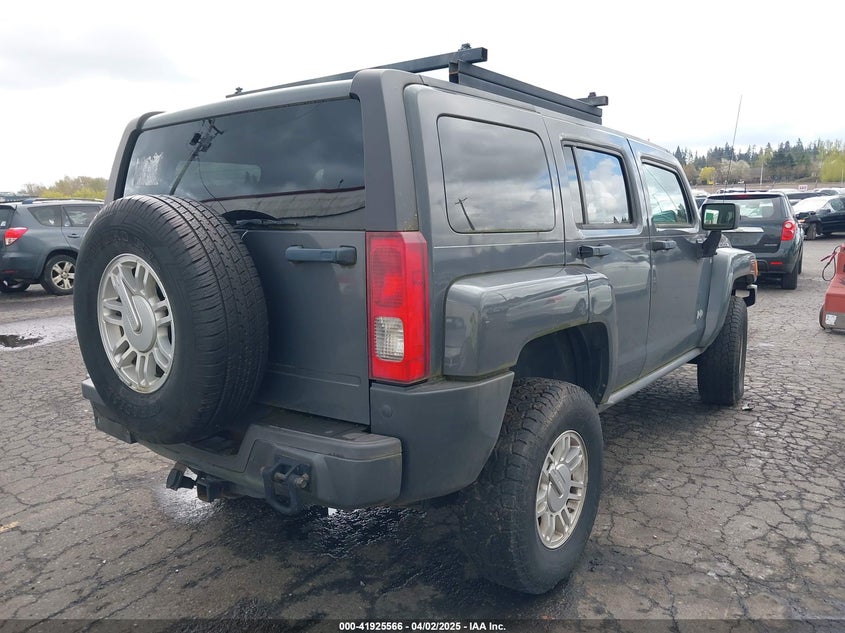 2008 HUMMER H3 SUV VIN: 5GTEN13E688129578