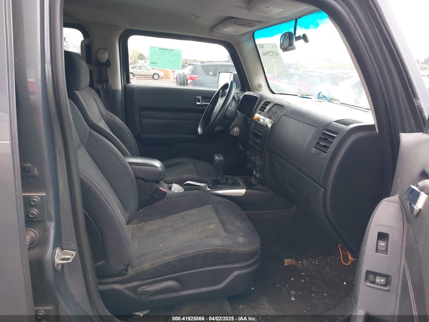 2008 HUMMER H3 SUV VIN: 5GTEN13E688129578