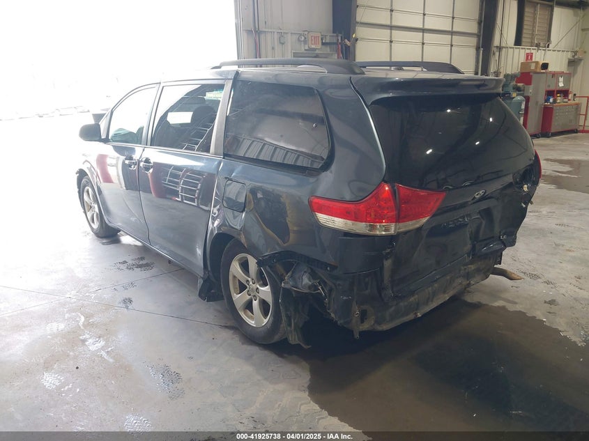 2013 TOYOTA SIENNA VIN: 5TDKK3DC1DS375410