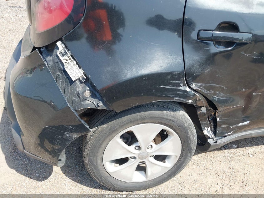 2016 KIA SOUL - KNDJN2A26G7325318