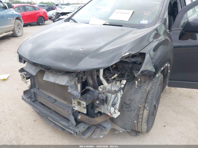 2019 CHEVROLET TRAX VIN: 3GNCJLSB2KL283704
