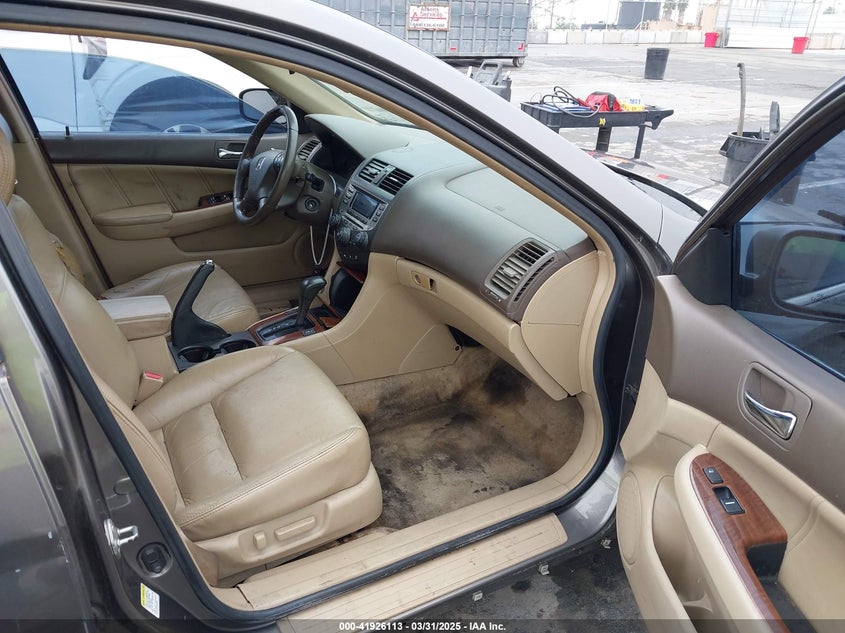 2006 HONDA ACCORD VIN: 1HGCM66506A000138