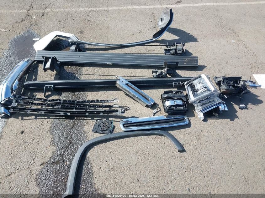 2022 Chevrolet Silverado 2500 - 1GC4YREY4NF110342