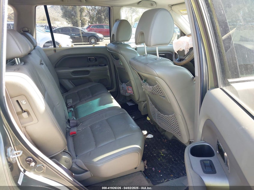 2007 HONDA PILOT VIN: 5FNYF28727B041336