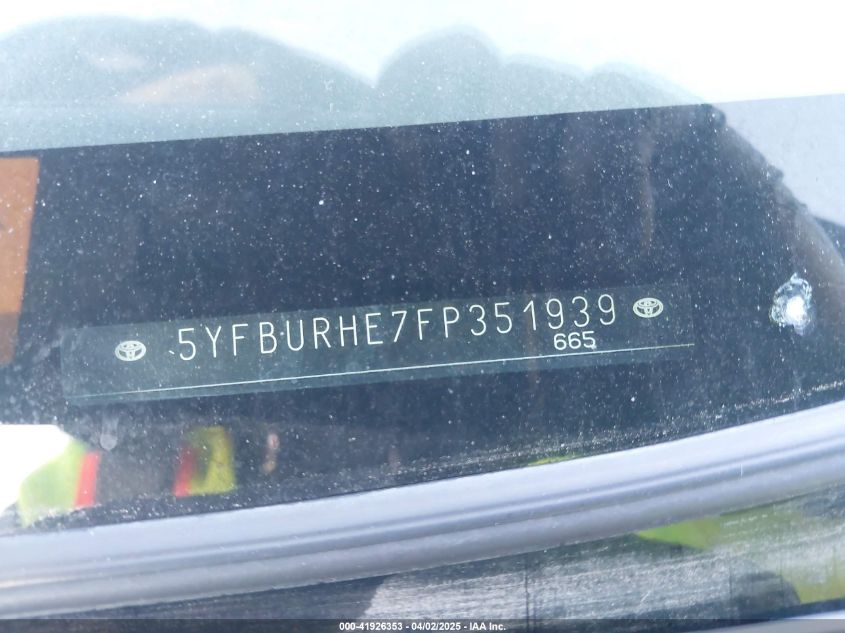 2015 Toyota Corolla S Plus VIN: 5YFBURHE7FP351939 Lot: 41926353