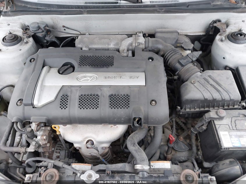 2006 HYUNDAI ELANTRA VIN: KMHDN46DX6U352990