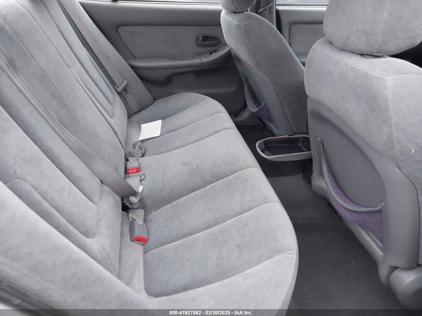 2006 HYUNDAI ELANTRA VIN: KMHDN46DX6U352990
