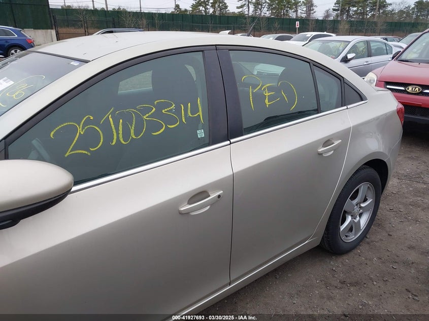 2014 CHEVROLET CRUZE VIN: 1G1PC5SB8E7414040