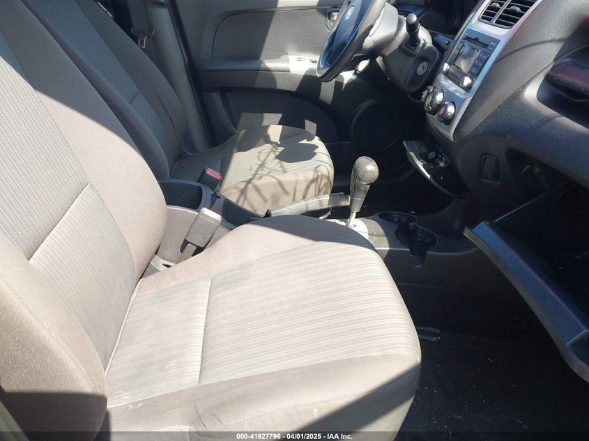2009 KIA SPORTAGE VIN: KNDJF723097627630