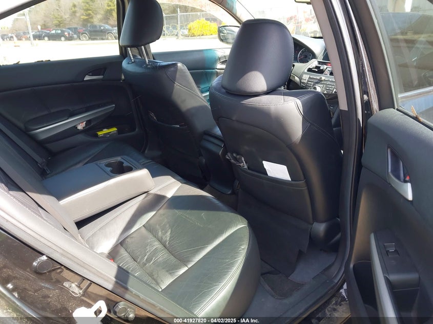 2008 HONDA ACCORD VIN: 1HGCP26898A111283