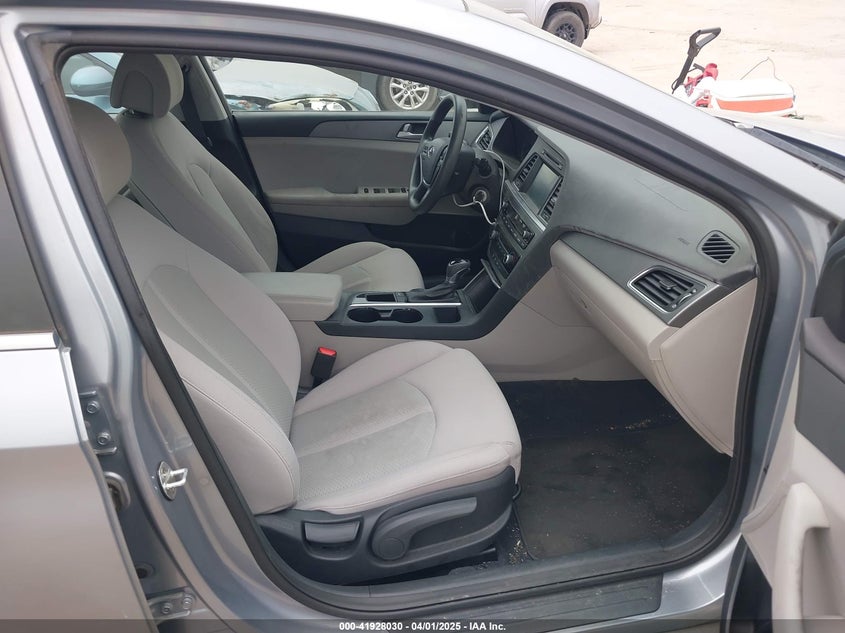 2016 HYUNDAI SONATA SE - 5NPE24AFXGH372467