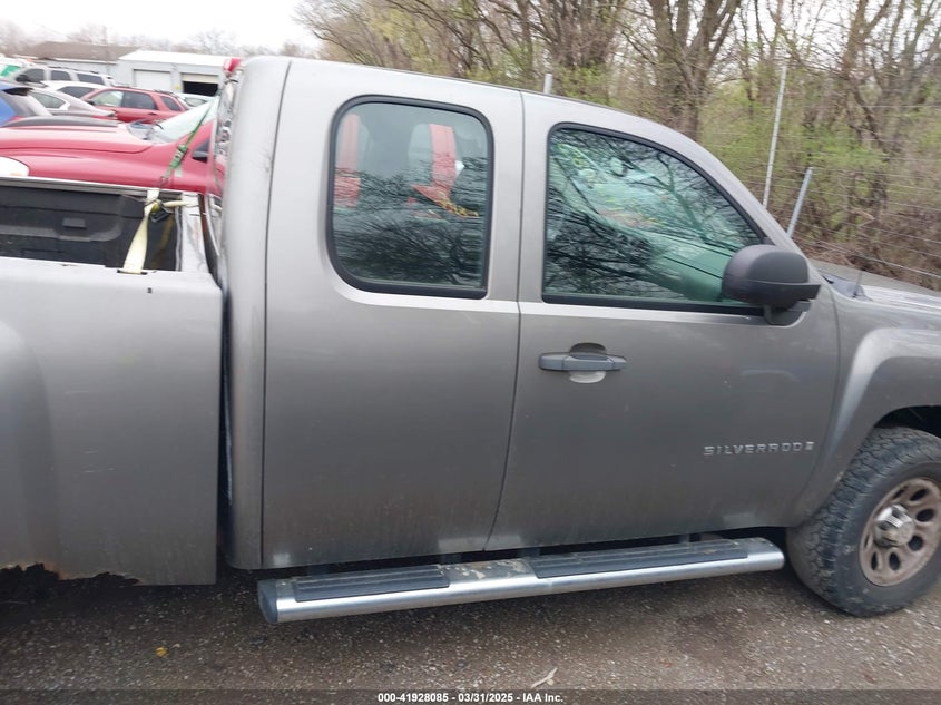 2009 CHEVROLET SILVERADO 1500 VIN: 1GCEK19J19Z252446