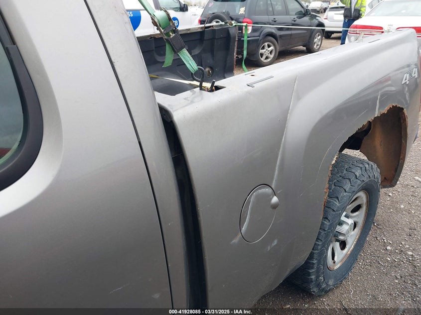 2009 CHEVROLET SILVERADO 1500 VIN: 1GCEK19J19Z252446