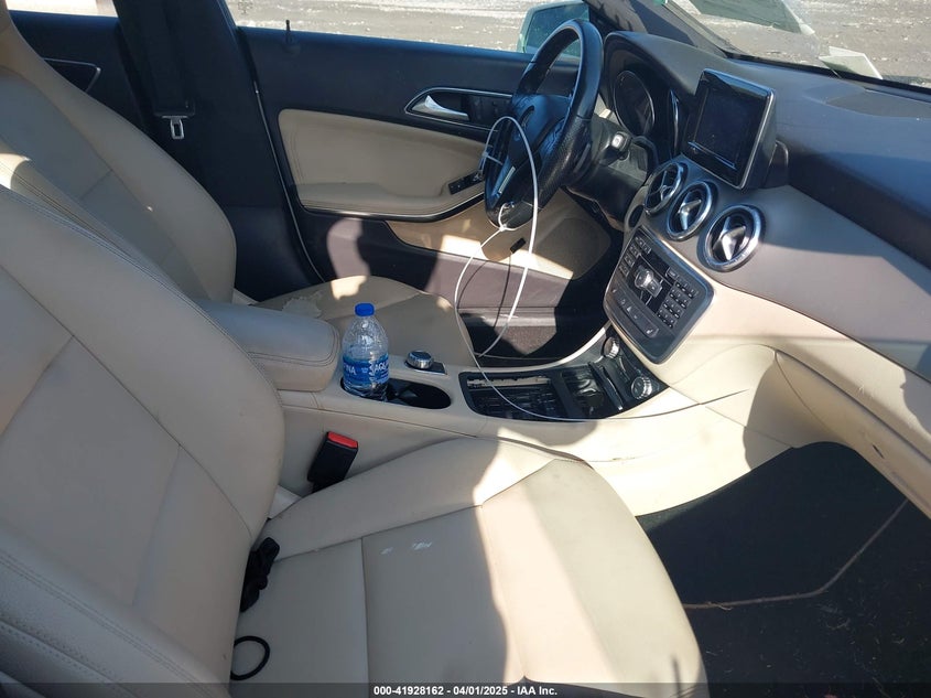 2014 MERCEDES-BENZ CLA 250 VIN: WDDSJ4EB1EN148911