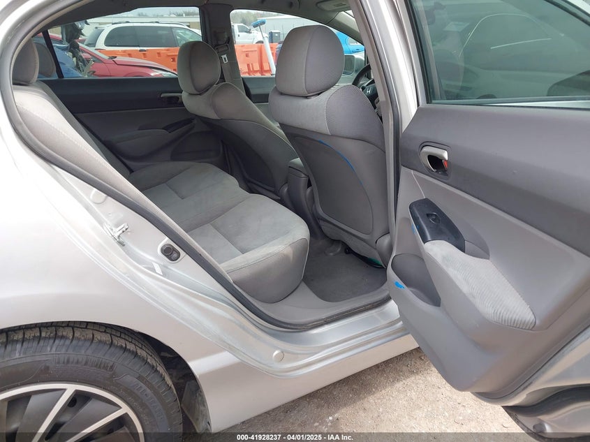 2010 HONDA CIVIC VIN: 2HGFA1F57AH326800
