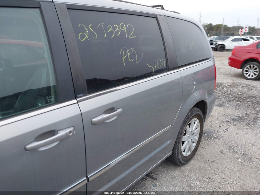 2014 CHRYSLER TOWN & COUNTRY TOURING - 2C4RC1BG0ER133711