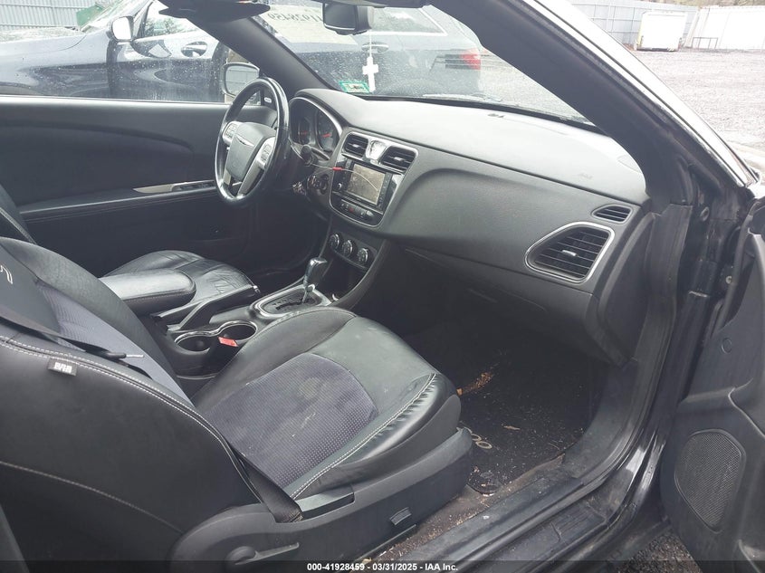 2012 CHRYSLER 200 VIN: 1C3BCBGG6CN233598