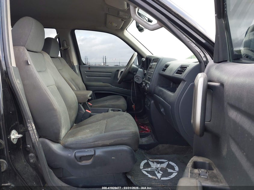 2013 HONDA RIDGELINE VIN: 5FPYK1F46DB015386