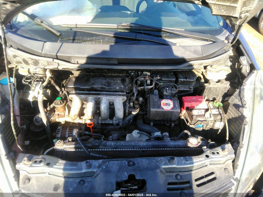 2013 HONDA FIT VIN: JHMGE8G51DC022267