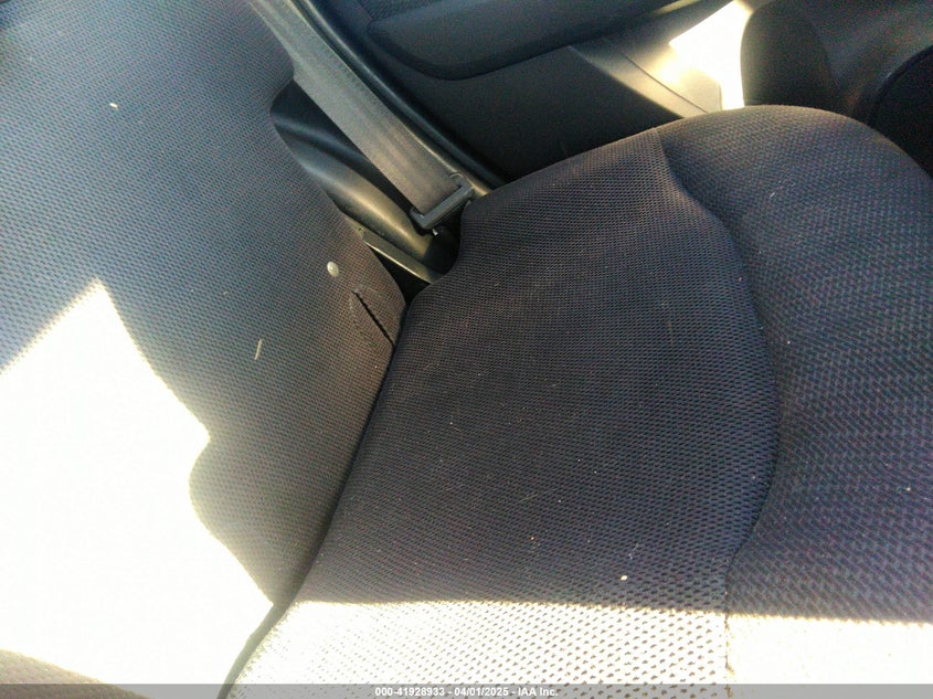 2013 HONDA FIT VIN: JHMGE8G51DC022267