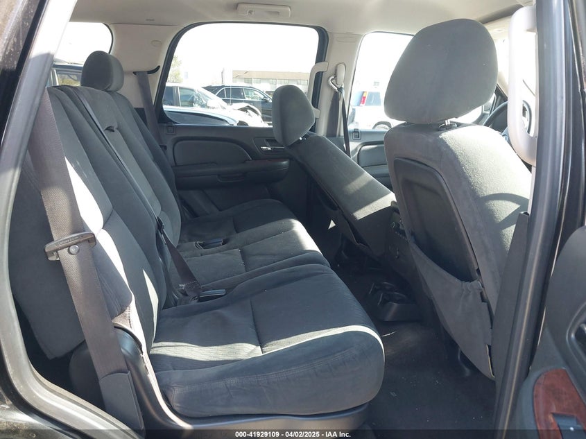 2009 CHEVROLET TAHOE VIN: 1GNFC23059R186790