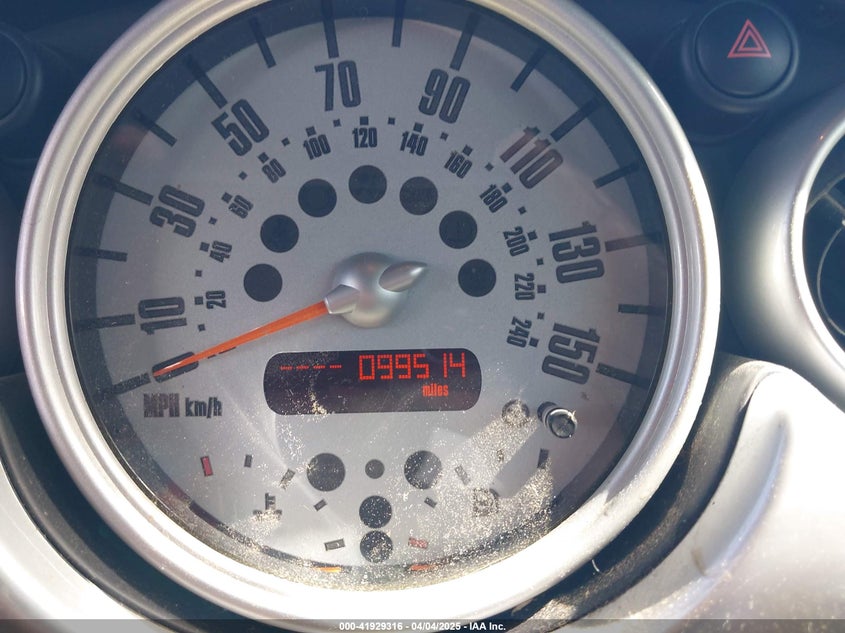 2008 MINI COOPER VIN: WMWRF33558TG19508