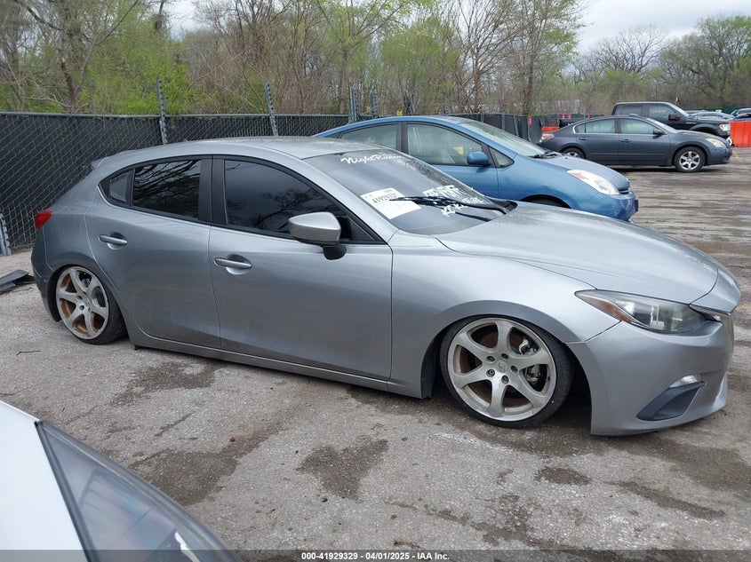 2014 MAZDA MAZDA3 VIN: JM1BM1K77E1137211