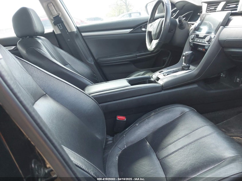 2016 HONDA CIVIC VIN: 19XFC1F70GE011836