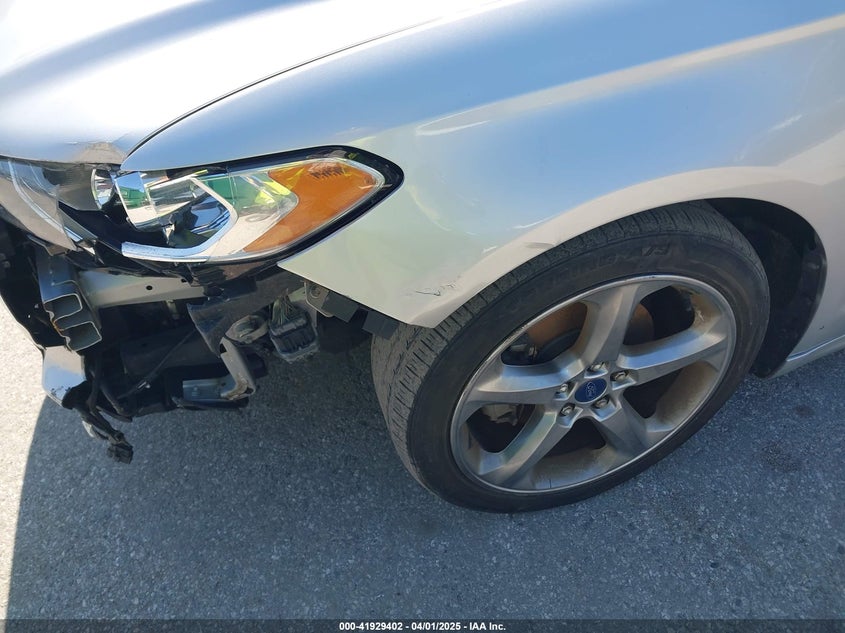 2013 FORD FUSION VIN: 3FA6P0HR0DR357389