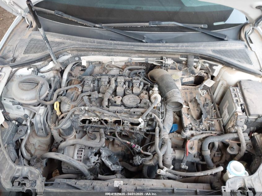 2015 Audi A3 2.0T Premium VIN: WAUEFGFFXF1125581 Lot: 41929435