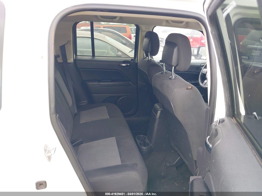 2016 JEEP PATRIOT VIN: 1C4NJPBBXGD562646
