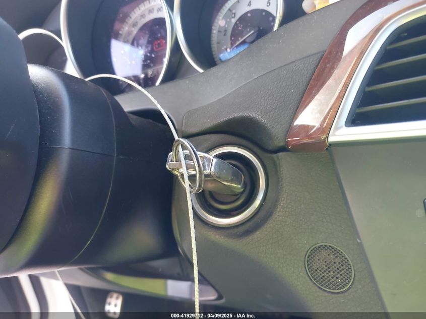 2013 Mercedes-Benz C 300 Luxury 4Matic/Sport 4Matic VIN: WDDGF8AB0DA823304 Lot: 41929712