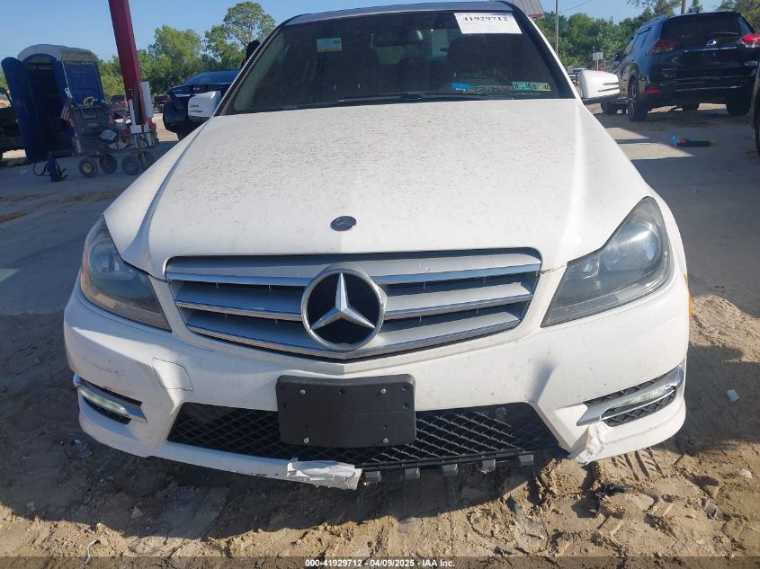 2013 Mercedes-Benz C 300 Luxury 4Matic/Sport 4Matic VIN: WDDGF8AB0DA823304 Lot: 41929712