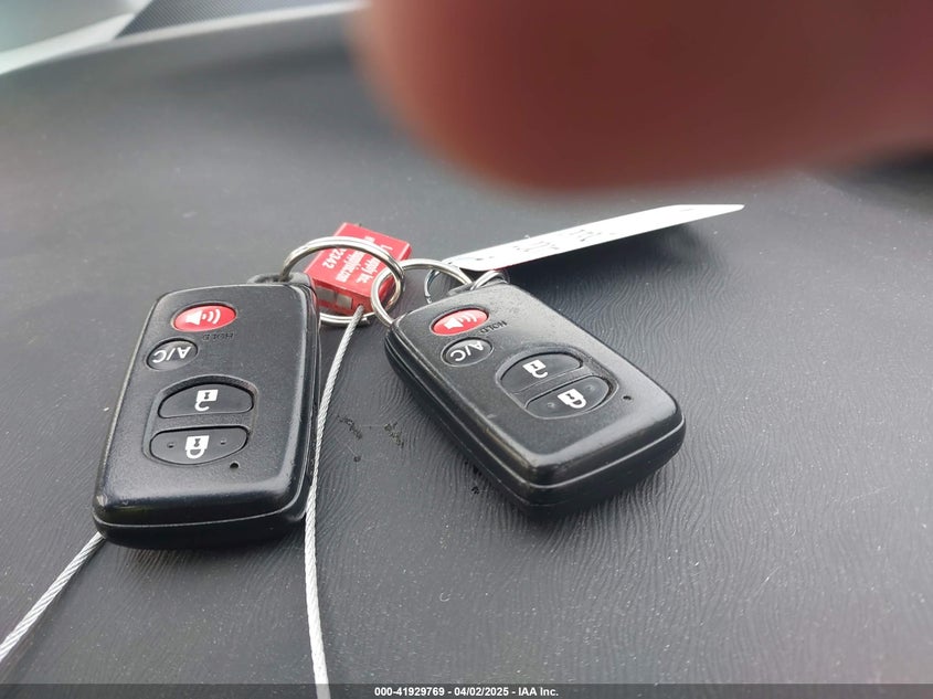 2013 TOYOTA PRIUS VIN: JTDKN3DU6D5609983