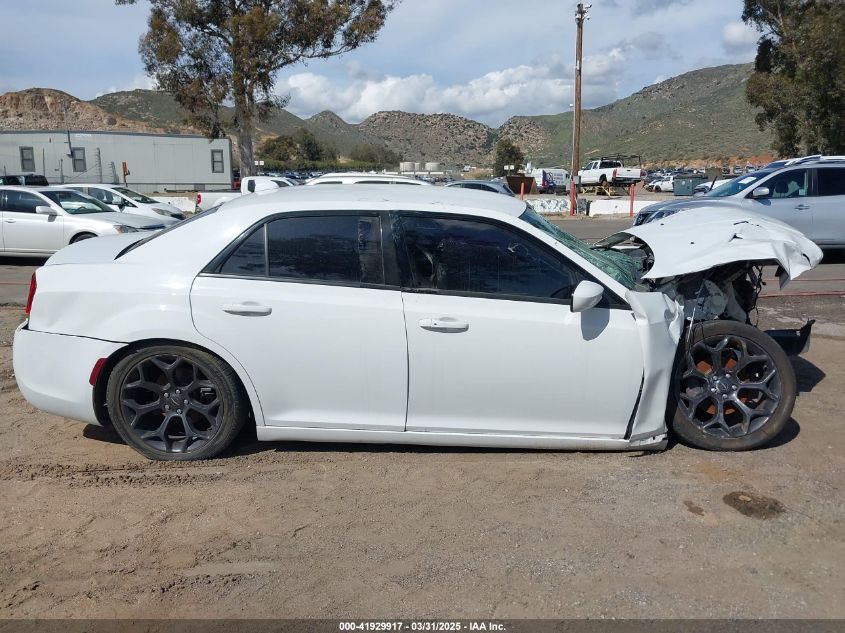 2019 Chrysler 300 300S VIN: 2C3CCABG8KH654400 Lot: 41929917